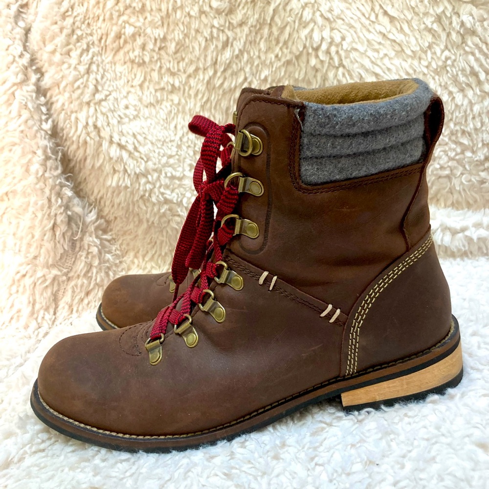 Kodiak Women's Surrey II Waterproof hiking Boot size 9